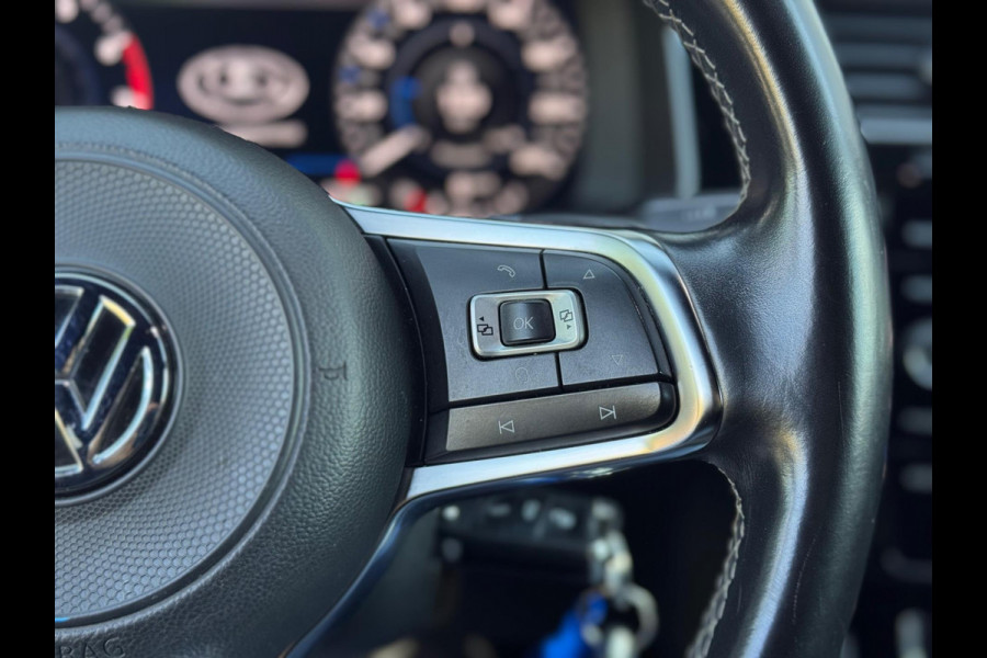 Volkswagen Golf 1.5 TSI 3x R-Line Dynaudio/Virtual/AppleCarPlay/Camera