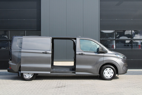 Ford Transit Custom 320 2.0 TDCI L2H1 Trend 136pk - 2x Schuifdeur - Carplay - Android - Camera - Trekhaak - Stoelverwarming - 70l tank - Rijklaar
