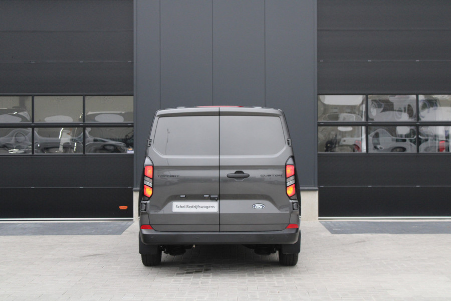 Ford Transit Custom 320 2.0 TDCI L2H1 Trend 136pk - 2x Schuifdeur - Carplay - Android - Camera - Trekhaak - Stoelverwarming - 70l tank - Rijklaar