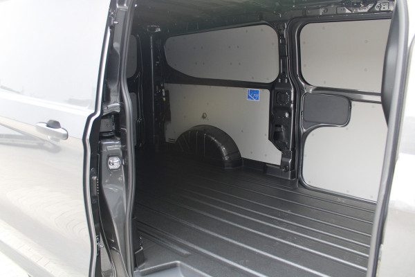 Ford Transit Custom 320 2.0 TDCI L2H1 Trend 136pk - 2x Schuifdeur - Carplay - Android - Camera - Trekhaak - Stoelverwarming - 70l tank - Rijklaar
