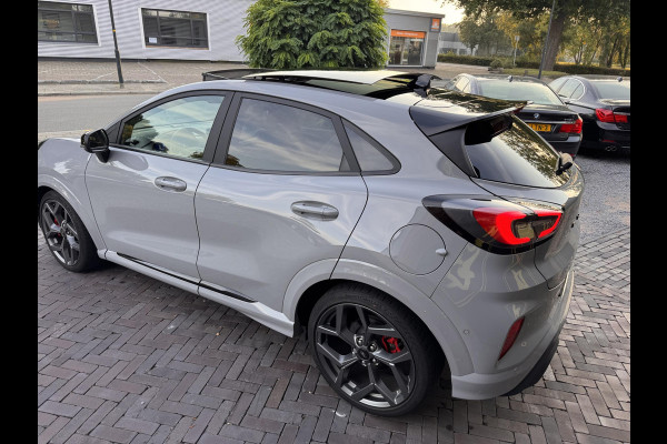 Ford Puma 1.5 EcoBoost ST-X 200PK Grey matter Pano Kuipstoelen 19”