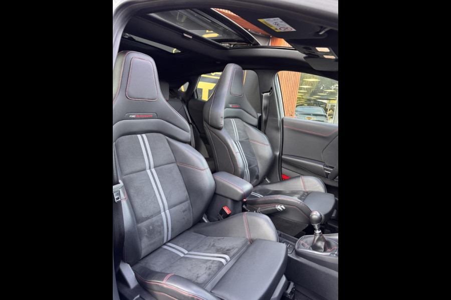 Ford Puma 1.5 EcoBoost ST-X 200PK Grey matter Pano Kuipstoelen 19”