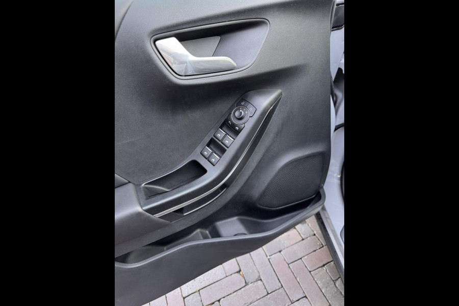 Ford Puma 1.5 EcoBoost ST-X 200PK Grey matter Pano Kuipstoelen 19”