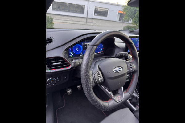 Ford Puma 1.5 EcoBoost ST-X 200PK Grey matter Pano Kuipstoelen 19”