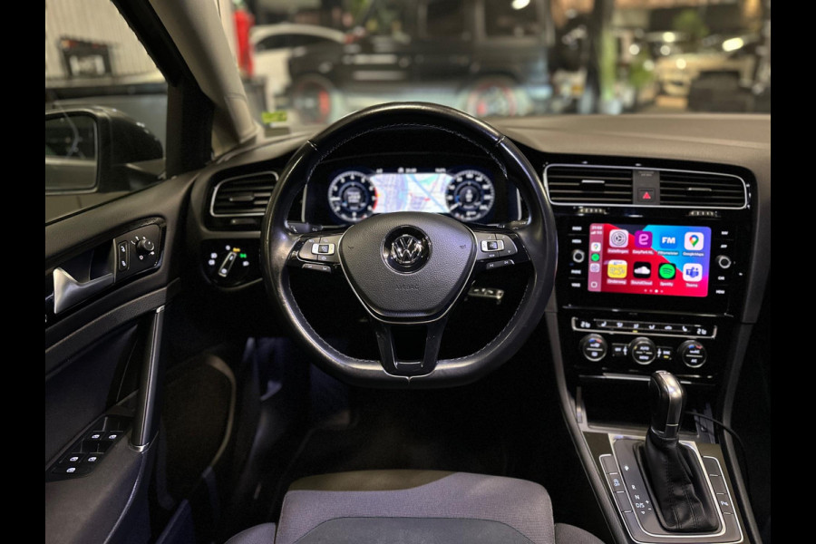 Volkswagen Golf 1.0 TSI Highline DSG|PANO|NAP