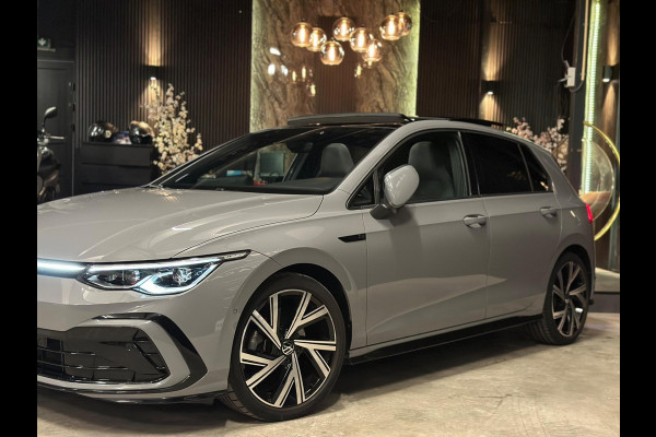 Volkswagen Golf 1.5 eTSI|3X R-Line|PANO|BOMVOL!
