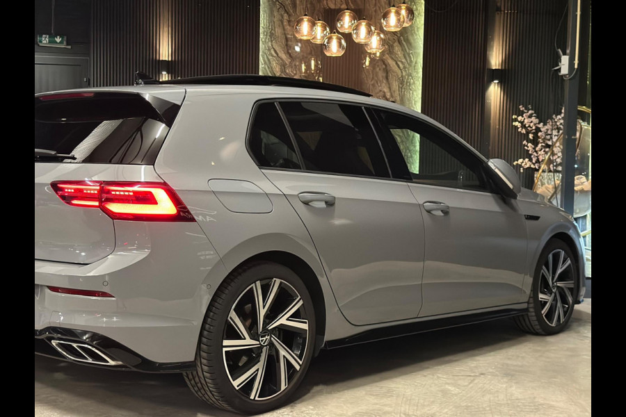 Volkswagen Golf 1.5 eTSI|3X R-Line|PANO|BOMVOL!