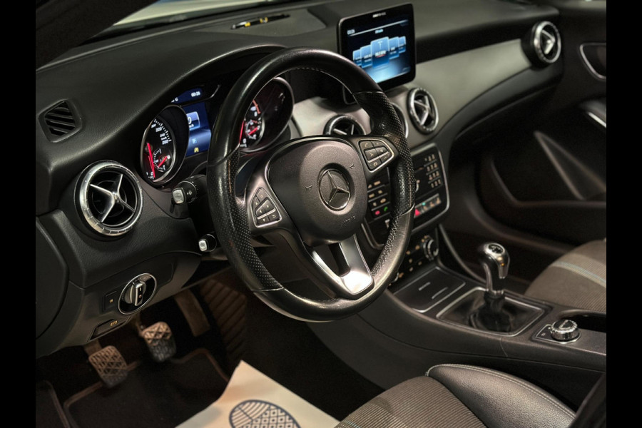 Mercedes-Benz CLA-Klasse 200 Prestige|PANORAMA