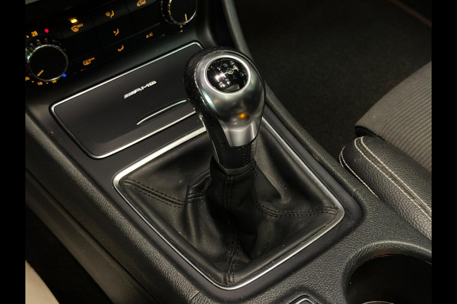 Mercedes-Benz CLA-Klasse 200 Prestige|PANORAMA