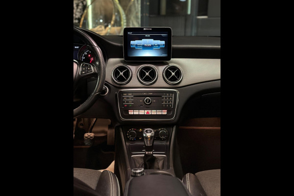Mercedes-Benz CLA-Klasse 200 Prestige|PANORAMA