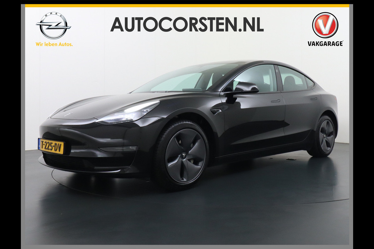 Tesla Model 3 // RWD // Long Range 75kWh Warmtepomp Leder Autopilot Premium Luidspr. FSD-3 Computer Navi Ecc Adap.Cruise Draadloos GSM Laden C Stoel+Stuurverwarming Elek.Achterklep AMD-Ryzen™ Processor Led DAB Spotify 1e Eigenaar Origineel Nederlandse Auto Fabrieksgarantie op Accu en motor tot 13-06-2031 Grootste Actieradius !! Tesla Model 3 // RWD // Long Range 75kWh Warmtepomp Leder Autopilot Premium Luidspr. FSD-3 Computer Navi Ecc Adap.Cruise Draadloos GSM Laden C Stoel+Stuurverwarming Elek.Achterklep AMD-Ryzen™ Processor Led DAB Spotify 1e Eigenaar Origineel Nederlandse Auto Fabrieksgarantie op Accu en motor tot 13-06-2031 Grootste Actieradius !!
