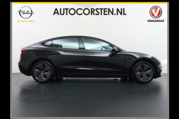 Tesla Model 3 // RWD // Long Range 75kWh Warmtepomp Leder Autopilot Premium Luidspr. FSD-3 Computer Navi Ecc Adap.Cruise Draadloos GSM Laden C Stoel+Stuurverwarming Elek.Achterklep AMD-Ryzen™ Processor Led DAB Spotify 1e Eigenaar Origineel Nederlandse Auto Fabrieksgarantie op Accu en motor tot 13-06-2031 Grootste Actieradius !!
