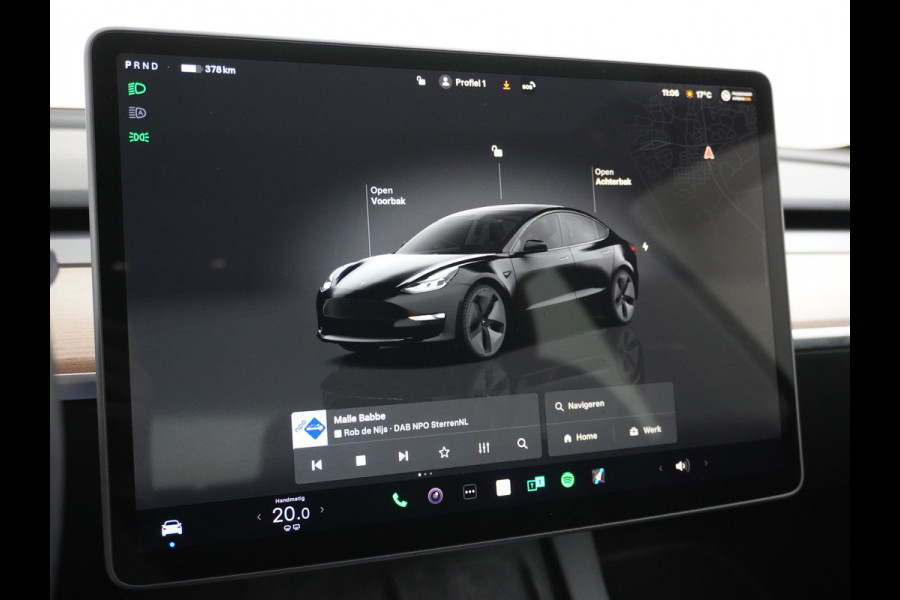 Tesla Model 3 // RWD // Long Range 75kWh Warmtepomp Leder Autopilot Premium Luidspr. FSD-3 Computer Navi Ecc Adap.Cruise Draadloos GSM Laden C Stoel+Stuurverwarming Elek.Achterklep AMD-Ryzen™ Processor Led DAB Spotify 1e Eigenaar Origineel Nederlandse Auto Fabrieksgarantie op Accu en motor tot 13-06-2031 Grootste Actieradius !!