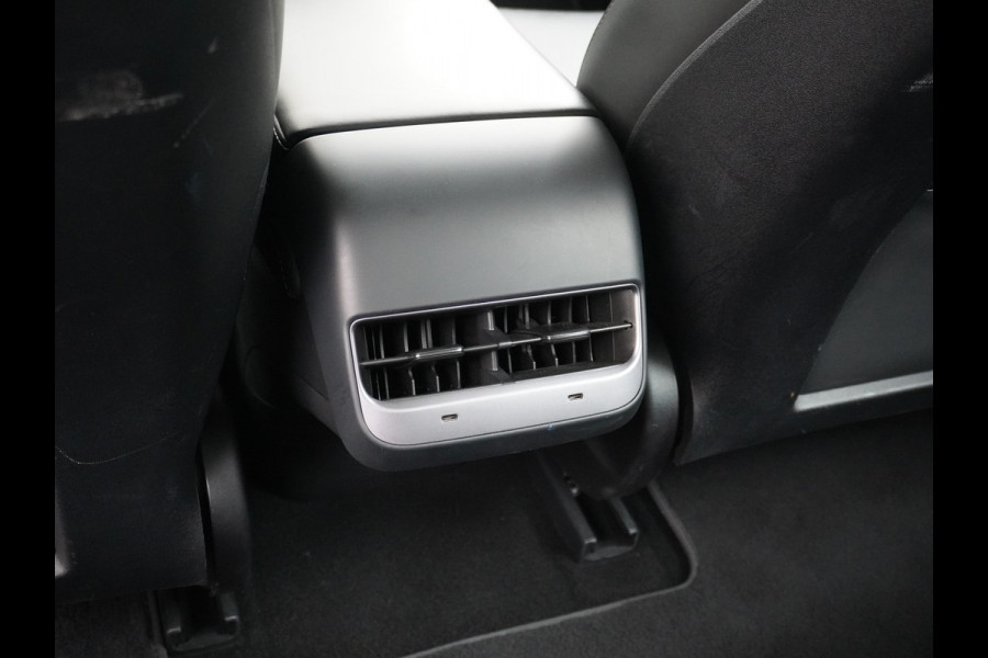 Tesla Model 3 // RWD // Long Range 75kWh Warmtepomp Leder Autopilot Premium Luidspr. FSD-3 Computer Navi Ecc Adap.Cruise Draadloos GSM Laden C Stoel+Stuurverwarming Elek.Achterklep AMD-Ryzen™ Processor Led DAB Spotify 1e Eigenaar Origineel Nederlandse Auto Fabrieksgarantie op Accu en motor tot 13-06-2031 Grootste Actieradius !!