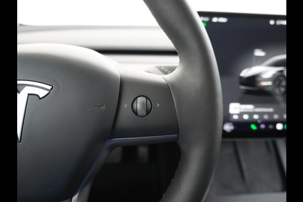 Tesla Model 3 // RWD // Long Range 75kWh Warmtepomp Leder Autopilot Premium Luidspr. FSD-3 Computer Navi Ecc Adap.Cruise Draadloos GSM Laden C Stoel+Stuurverwarming Elek.Achterklep AMD-Ryzen™ Processor Led DAB Spotify 1e Eigenaar Origineel Nederlandse Auto Fabrieksgarantie op Accu en motor tot 13-06-2031 Grootste Actieradius !!