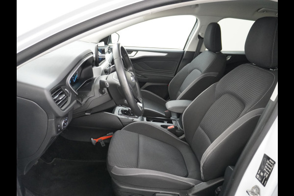 Ford FOCUS Wagon T101PK Navi Trekhaak Apple Carplay Android Auto Airco Cruise Control PdcTrend Edition Business EcoBoost Led Lane Assist Speed Sign Recognition Privacy Glas Lmv 1e Eigenaar Origineel Nederlandse Auto A-Label EURO6