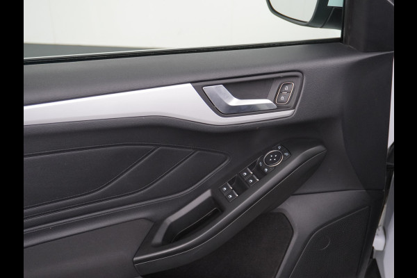 Ford FOCUS Wagon T101PK Navi Trekhaak Apple Carplay Android Auto Airco Cruise Control PdcTrend Edition Business EcoBoost Led Lane Assist Speed Sign Recognition Privacy Glas Lmv 1e Eigenaar Origineel Nederlandse Auto A-Label EURO6