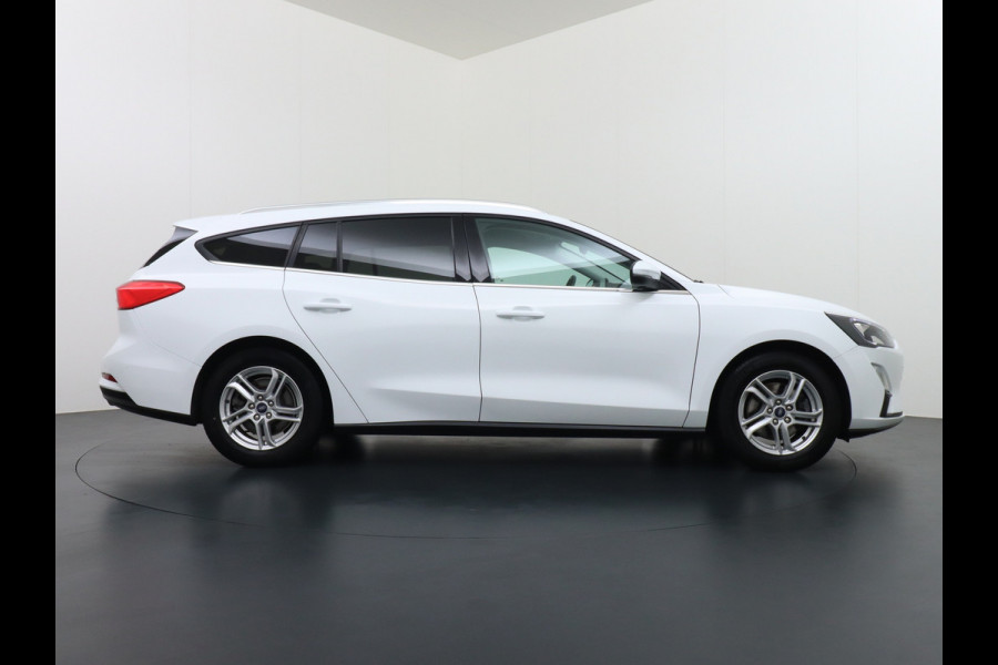Ford FOCUS Wagon T101PK Navi Trekhaak Apple Carplay Android Auto Airco Cruise Control PdcTrend Edition Business EcoBoost Led Lane Assist Speed Sign Recognition Privacy Glas Lmv 1e Eigenaar Origineel Nederlandse Auto A-Label EURO6
