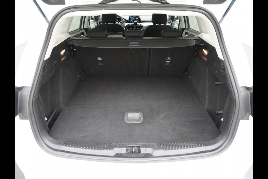 Ford FOCUS Wagon T101PK Navi Trekhaak Apple Carplay Android Auto Airco Cruise Control PdcTrend Edition Business EcoBoost Led Lane Assist Speed Sign Recognition Privacy Glas Lmv 1e Eigenaar Origineel Nederlandse Auto A-Label EURO6