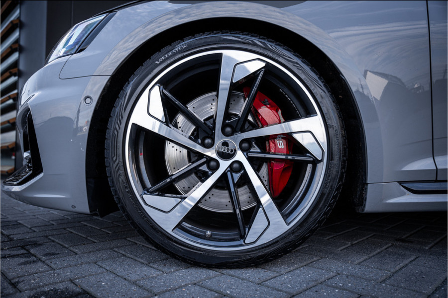 Audi RS5 Coupé 2.9 TFSI quattro - NL auto! l Panorama l Massage l 360cam