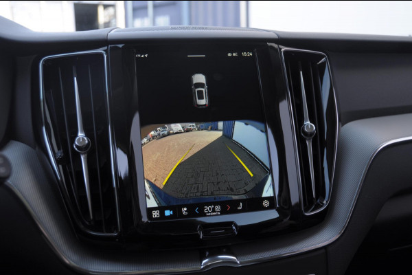 Volvo XC60 T6 350PK Automaat AWD Plus Dark / Adaptieve cruise control / Parkeersensoren met 360 camera / Stoel - en stuurwielverwarming / Elektrische stoelen met geheugen / Getint glas / Apple carplay / Keyless entry / Elektrische achterklep