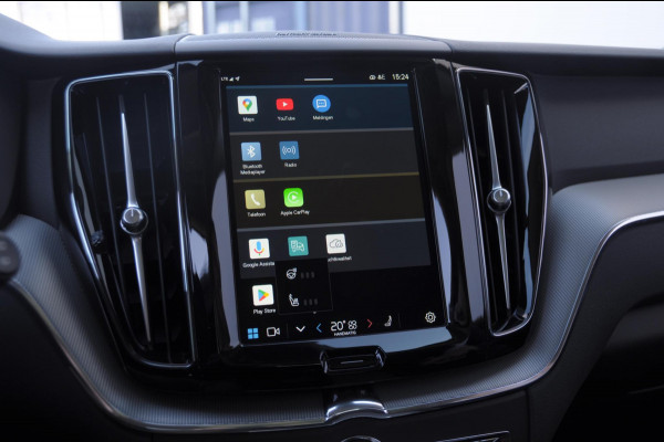 Volvo XC60 T6 350PK Automaat AWD Plus Dark / Adaptieve cruise control / Parkeersensoren met 360 camera / Stoel - en stuurwielverwarming / Elektrische stoelen met geheugen / Getint glas / Apple carplay / Keyless entry / Elektrische achterklep