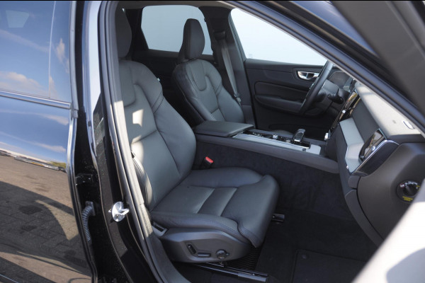 Volvo XC60 T6 350PK Automaat AWD Plus Dark / Adaptieve cruise control / Parkeersensoren met 360 camera / Stoel - en stuurwielverwarming / Elektrische stoelen met geheugen / Getint glas / Apple carplay / Keyless entry / Elektrische achterklep