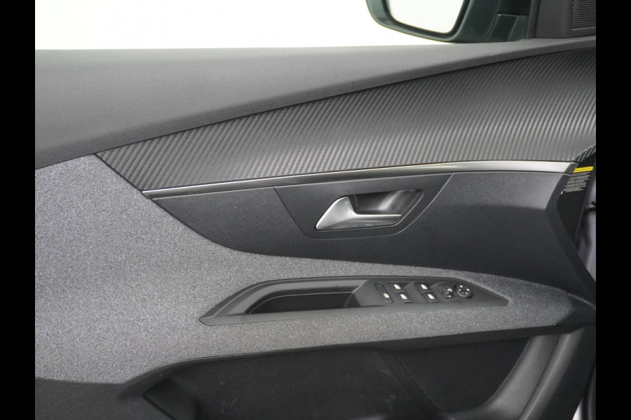 Peugeot 3008 T131PK AUT-8 NWE Model! 360­°Camera Navi Apple Carplay Android PDC 17" Ecc Cruise Control Blue Premium DAB PureTech Connected Apps Lmv Led 1e Eigenaar Dealeronderhouden Origineel Nederlandse Auto EURO6.3