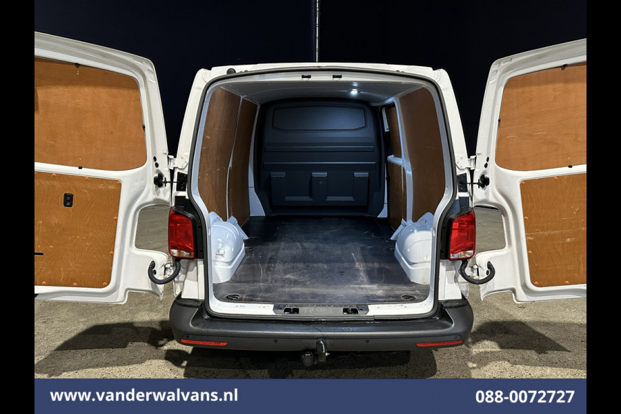 Volkswagen Transporter 2.0 TDI 150pk L2H1 Euro6 Airco | 2500kg Trekhaak | Apple Carplay | Android Auto Parkeersensoren, Cruisecontrol