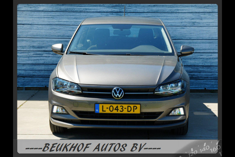 Volkswagen Polo 1.0 TSI Comfortline Carplay Navi Adapt Cruis
