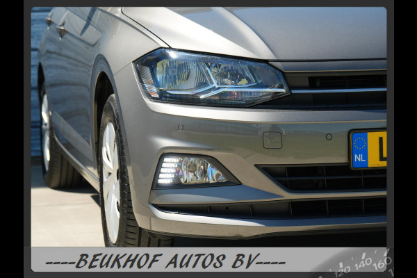 Volkswagen Polo 1.0 TSI Comfortline Carplay Navi Adapt Cruis
