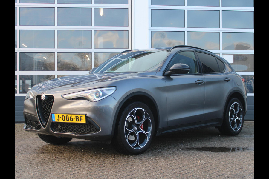 Alfa Romeo Stelvio 2.0 Turbo Aut. AWD B-Tech | Navi | Xenon | Camera | Veloce Int. | Schuif/Kanteldak | 20" | Apple Carplay | Keyless | Dashboard Leder