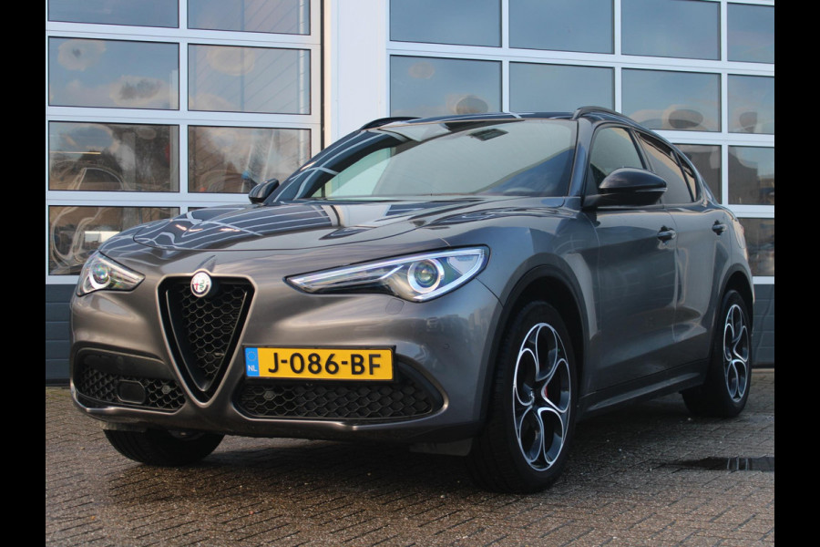 Alfa Romeo Stelvio 2.0 Turbo Aut. AWD B-Tech | Navi | Xenon | Camera | Veloce Int. | Schuif/Kanteldak | 20" | Apple Carplay | Keyless | Dashboard Leder