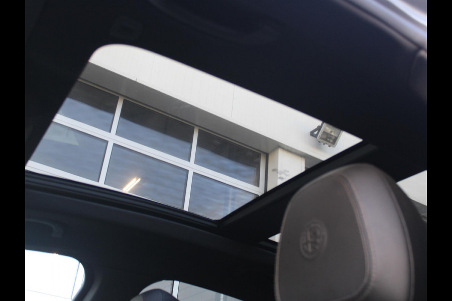 Alfa Romeo Stelvio 2.0 Turbo Aut. AWD B-Tech | Navi | Xenon | Camera | Veloce Int. | Schuif/Kanteldak | 20" | Apple Carplay | Keyless | Dashboard Leder