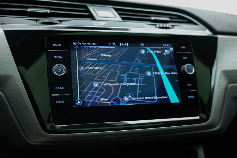 Volkswagen Touran 1.5 TSI Business 7p |Pano|Virtual|Keyless|Dodehoek|ACC|Camera| Volkswagen Touran 1.5 TSI Business 7p |Pano|Virtual|Keyless|Dodehoek|ACC|Camera|