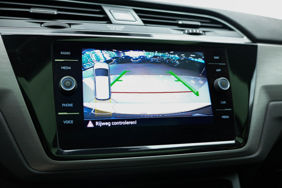 Volkswagen Touran 1.5 TSI Business 7p |Pano|Virtual|Keyless|Dodehoek|ACC|Camera| Volkswagen Touran 1.5 TSI Business 7p |Pano|Virtual|Keyless|Dodehoek|ACC|Camera|