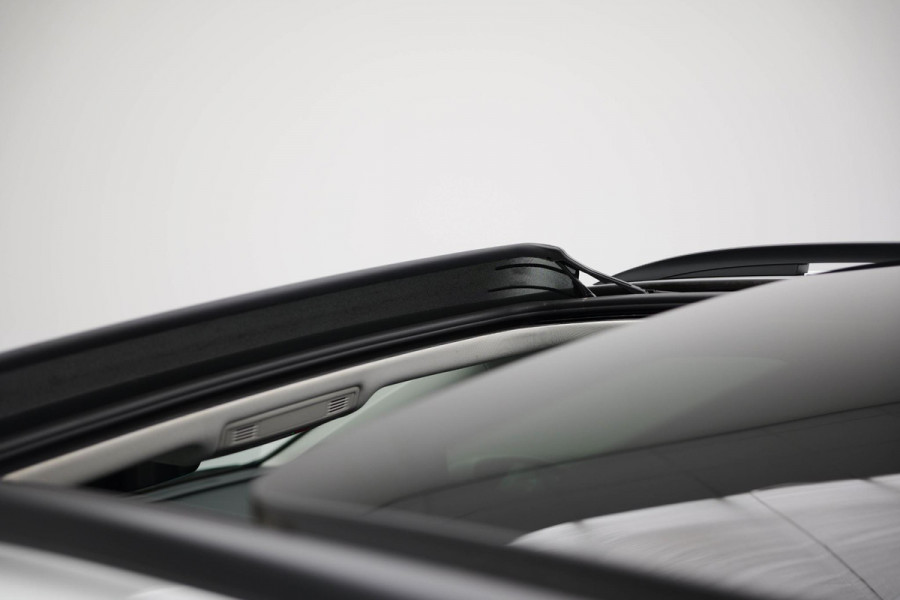 Volkswagen Touran 1.5 TSI Business 7p |Pano|Virtual|Keyless|Dodehoek|ACC|Camera| Volkswagen Touran 1.5 TSI Business 7p |Pano|Virtual|Keyless|Dodehoek|ACC|Camera|