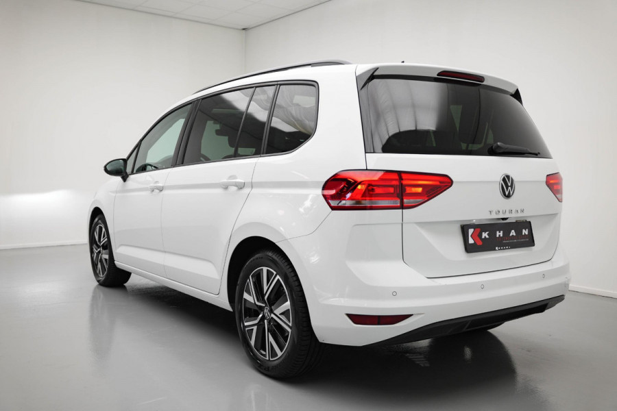 Volkswagen Touran 1.5 TSI Business 7p |Pano|Virtual|Keyless|Dodehoek|ACC|Camera| Volkswagen Touran 1.5 TSI Business 7p |Pano|Virtual|Keyless|Dodehoek|ACC|Camera|
