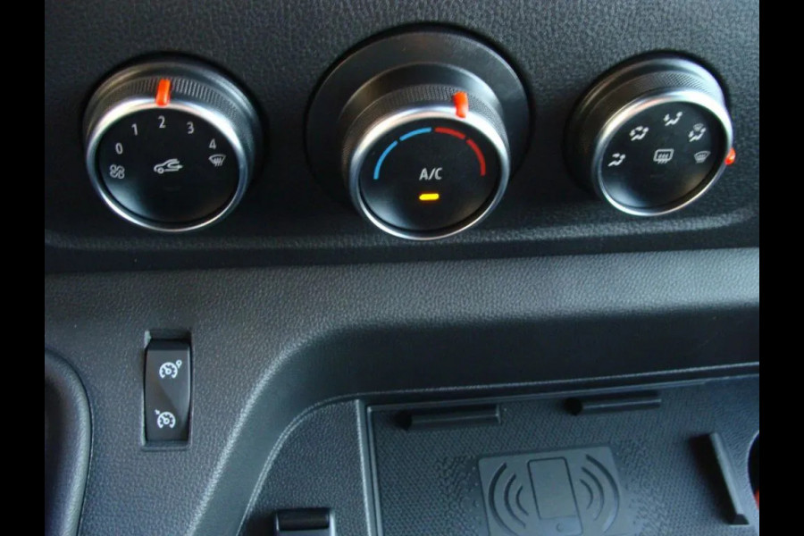 Renault Master 165.35 FWD - EURO 6 - ENKELLUCHT MET OPBOUW - VZP-74-N Renault Master 165.35 FWD - EURO 6 - ENKELLUCHT MET OPBOUW - VZP-74-N