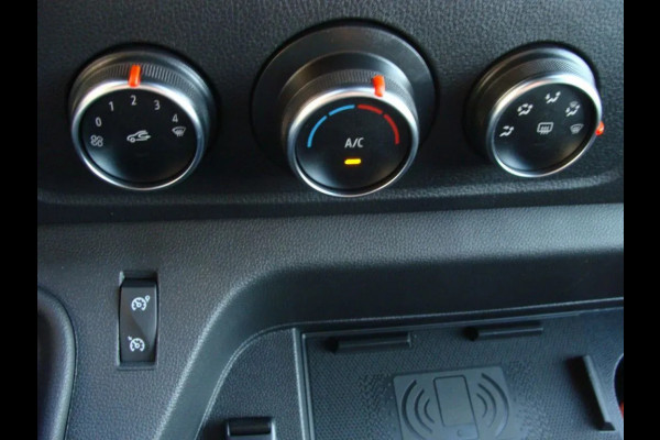 Renault Master 165.35 FWD - EURO 6 - ENKELLUCHT MET OPBOUW - VZP-74-N Renault Master 165.35 FWD - EURO 6 - ENKELLUCHT MET OPBOUW - VZP-74-N