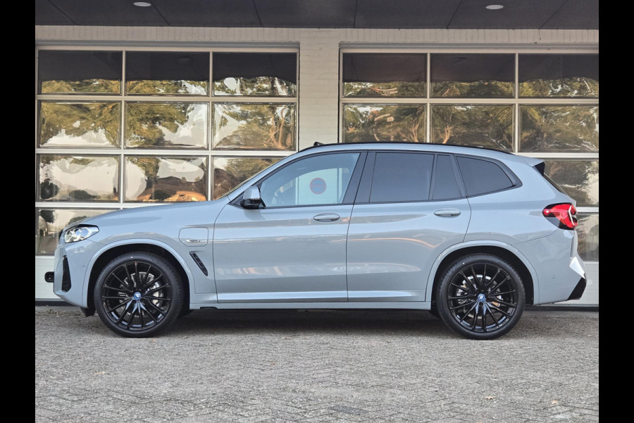 BMW X3 xDrive30e M SPORT | PANORAMA | 360 CAMERA | LEDER | LASER | KEYLESS ENTRY | BMW LIVE COCKPIT PROF. |