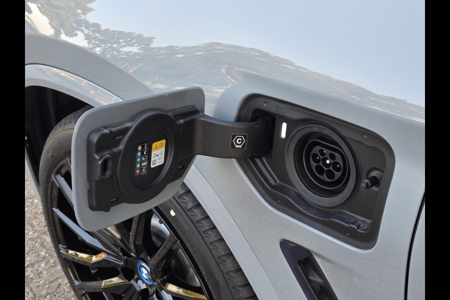 BMW X3 xDrive30e M SPORT | PANORAMA | 360 CAMERA | LEDER | LASER | KEYLESS ENTRY | BMW LIVE COCKPIT PROF. |