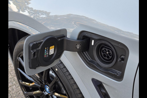 BMW X3 xDrive30e M SPORT | PANORAMA | 360 CAMERA | LEDER | LASER | KEYLESS ENTRY | BMW LIVE COCKPIT PROF. |