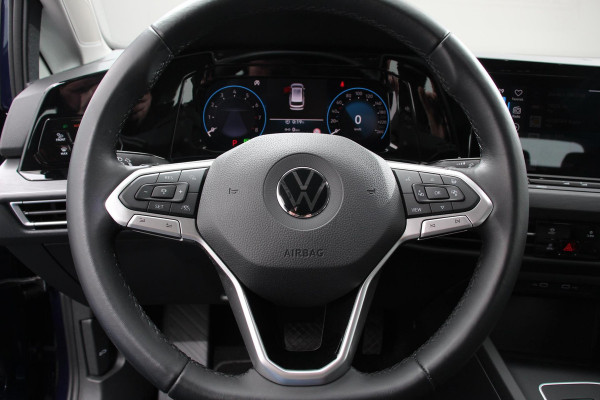 Volkswagen GOLF Variant 1.5 eTSI 150pk DSG Style | Navigatie | Apple Carplay/Android Auto | Climate Control | Camera | Parkeersensoren | Park Assist | Adaptive Cruise control | Wegklapbare trekhaak | Stoel- en stuurverwarming | Climatronic | Virtual Cockpit