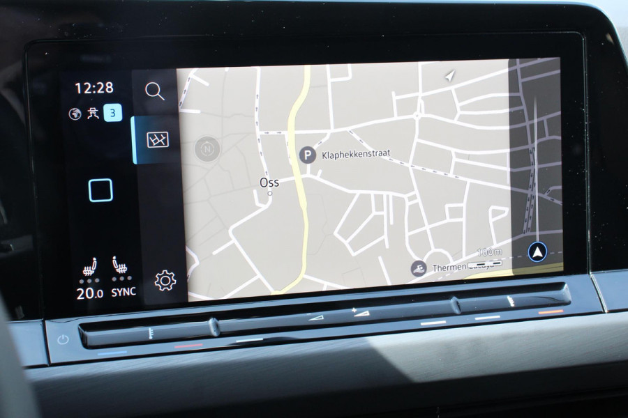 Volkswagen GOLF Variant 1.5 eTSI 150pk DSG Style | Navigatie | Apple Carplay/Android Auto | Climate Control | Camera | Parkeersensoren | Park Assist | Adaptive Cruise control | Wegklapbare trekhaak | Stoel- en stuurverwarming | Climatronic | Virtual Cockpit