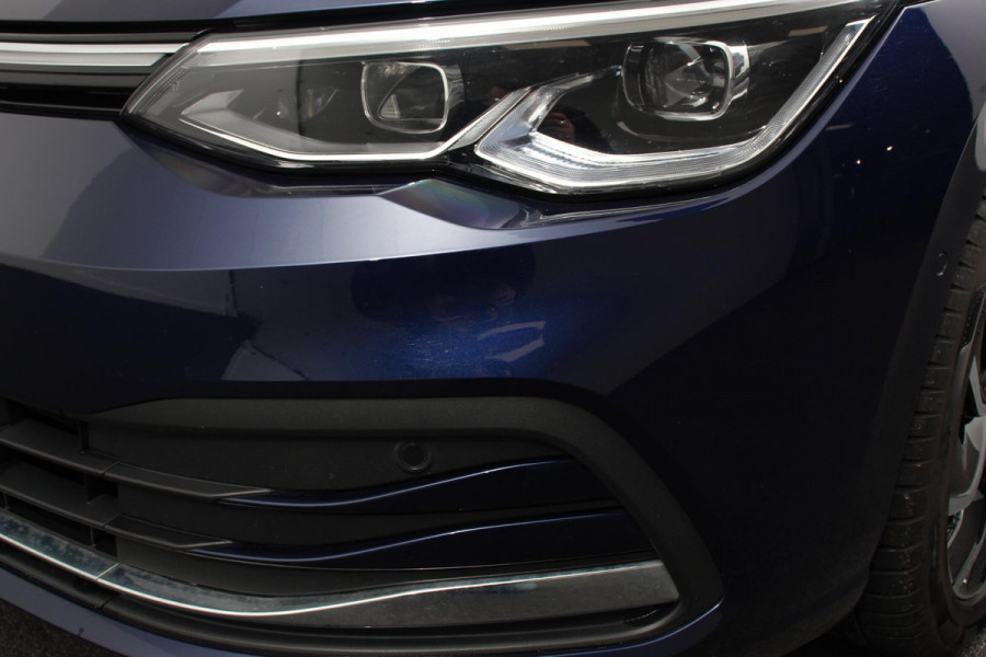 Volkswagen GOLF Variant 1.5 eTSI 150pk DSG Style | Navigatie | Apple Carplay/Android Auto | Climate Control | Camera | Parkeersensoren | Park Assist | Adaptive Cruise control | Wegklapbare trekhaak | Stoel- en stuurverwarming | Climatronic | Virtual Cockpit