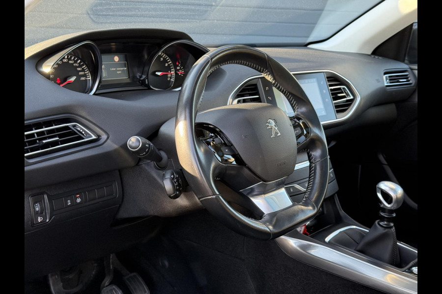 Peugeot 308 SW 1.2 PureTech Blue Lease Premium 2e Eigenaar,Camera,Navi,Pano,131pk,6 Bak,Clima,Cruise,N.A.P,Pdc V+A,Lm velgen,Apk tot 03-2027