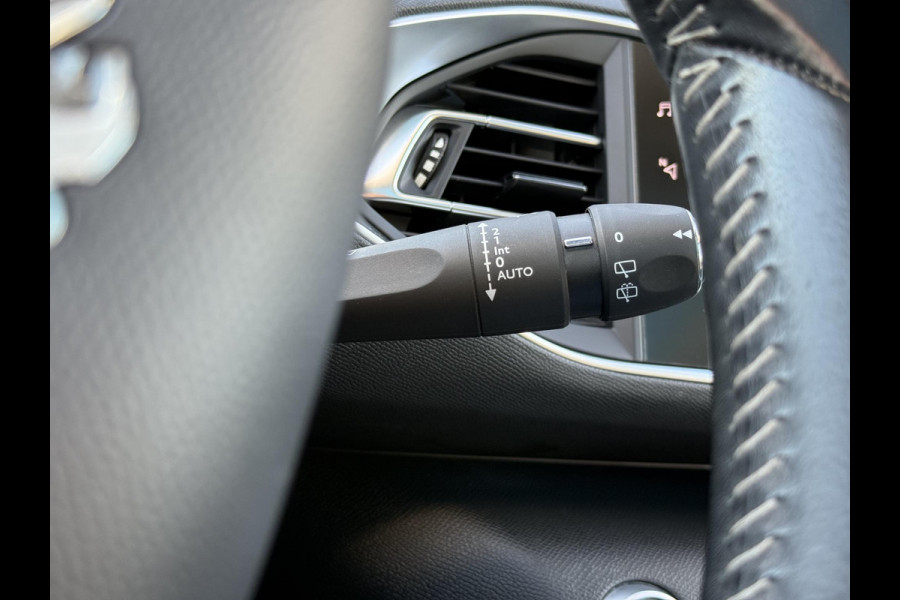 Peugeot 308 SW 1.2 PureTech Blue Lease Premium 2e Eigenaar,Camera,Navi,Pano,131pk,6 Bak,Clima,Cruise,N.A.P,Pdc V+A,Lm velgen,Apk tot 03-2027
