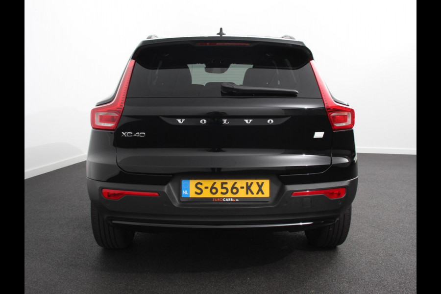 Volvo XC40 1.5 T5 Plug-in hybrid Ultimate Dark Volvo XC40 1.5 T5 Recharge Ultimate Dark MY 2023 PHEV | Electrisch Glazen Panorama dak | Navigatie | Dab | Led | Adaptive Cruise Control | Camera | Parkeer sensoren