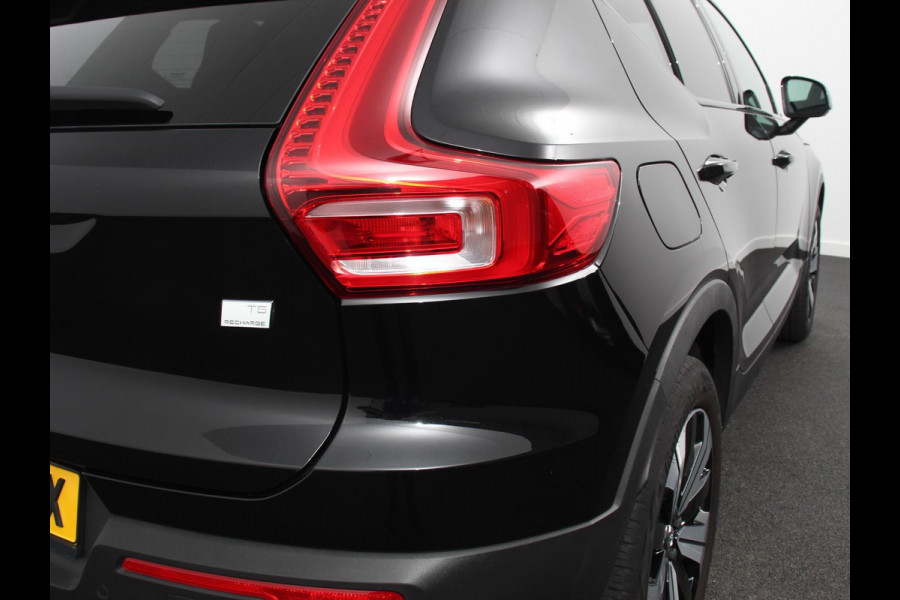Volvo XC40 1.5 T5 Plug-in hybrid Ultimate Dark Volvo XC40 1.5 T5 Recharge Ultimate Dark MY 2023 PHEV | Electrisch Glazen Panorama dak | Navigatie | Dab | Led | Adaptive Cruise Control | Camera | Parkeer sensoren